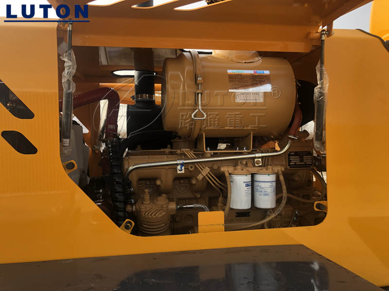 filter system of LT-5.5 self loading concrete mixer