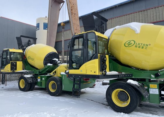 LT3.5 Self loading Mixer truck