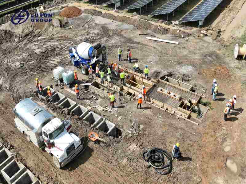 self loading mixer truck working onsite in Honduras self loading mixer truck working onsite in Honduras